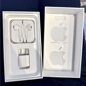 iPhone XR 64GB box with unused EarPods and USB power adapter